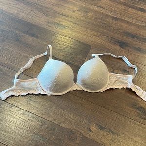 Victoria’s Secret Biofit Demi Bra